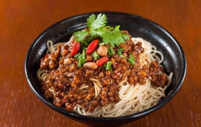 雜醬面培訓哪個好？從配料到烹飪