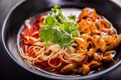 成都餐飲小吃培訓班，肥腸面食技術(shù)培訓哪里好？
