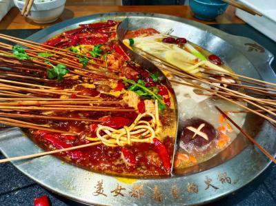 油炸串串技術(shù)培訓(xùn)機構(gòu)哪家好？串串香培訓(xùn)班哪里好？