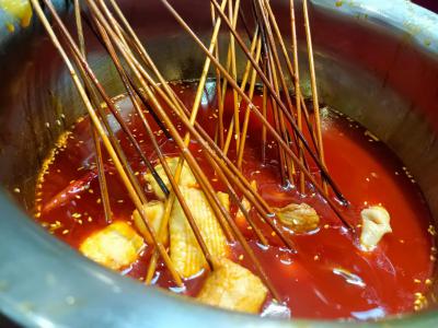 冷熱串串培訓(xùn)在哪里學(xué)？成都串串湯底怎么做?