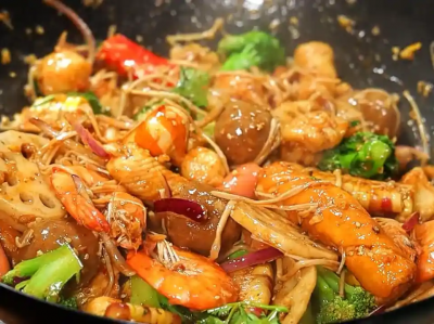 麻辣香鍋技術(shù)培訓(xùn)多少錢？飄味緣培訓(xùn)學(xué)校合理，物超所值